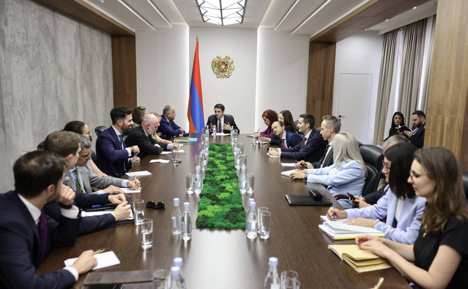 Ալեն Սիմոնյանը և ԵՄ խորհրդի աշխատանքային խմբի պատվիրակությունը քննարկել են ՀՀ-ԵՄ կապերի խորացմանն առնչվող թեմաներ