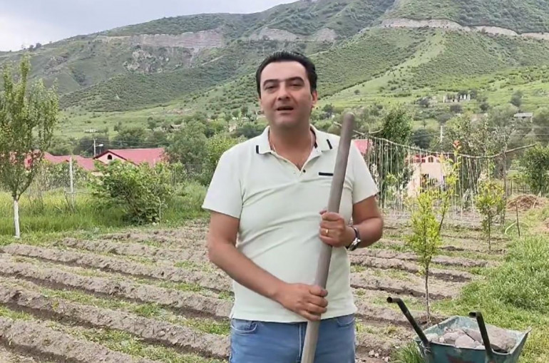Արտակ Բեգլարյանը ներկայացրել է ամբողջ ճշմարտությունը. Ստեփանակերտում Genesis Armenia-ն կազմակերպել է համերգ, որին նախորդել է հուժկու հանրահավաք. Աբրահամ Գասպարյան