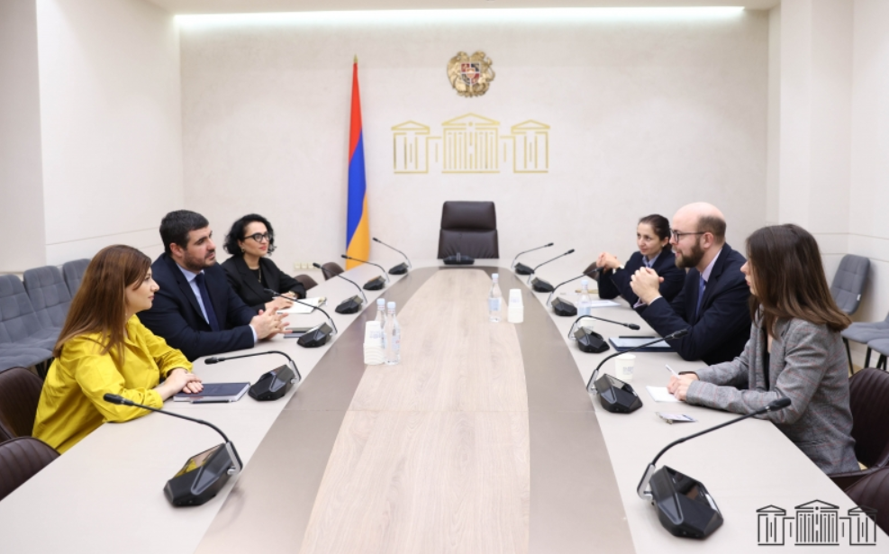 Արման Եղոյանը հանդիպել է Կոնրադ Ադենաուեր հիմնադրամի ներկայացուցիչներին