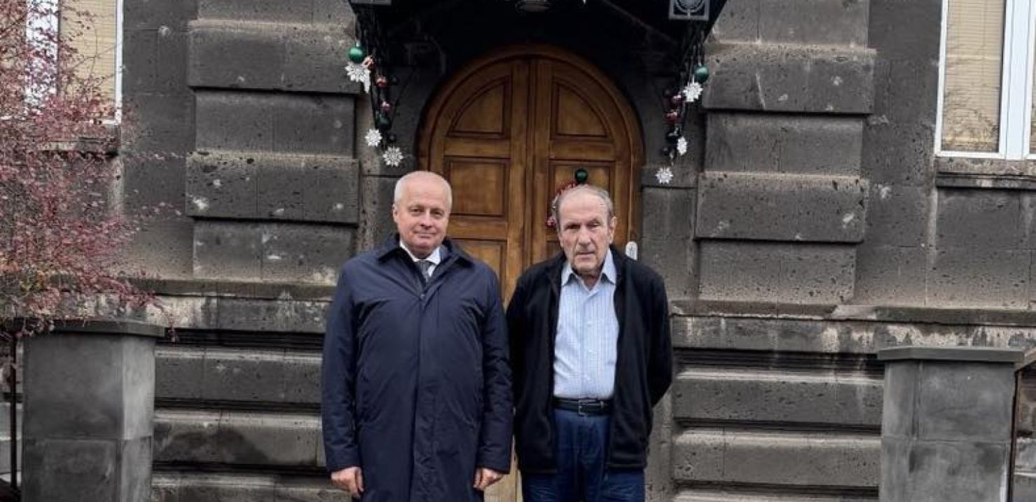 Լևոն Տեր-Պետրոսյանն ու ՀՀ-ում ՌԴ դեսպանը քննարկել են հայ-ռուսական հարաբերությունների ներկայիս իրավիճակը