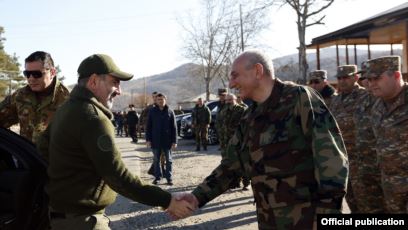 Գործող սպայակազմի բնակարանային խնդիրները պետք է մինչև 2023 թ. ներառյալ լուծենք. Փաշինյան