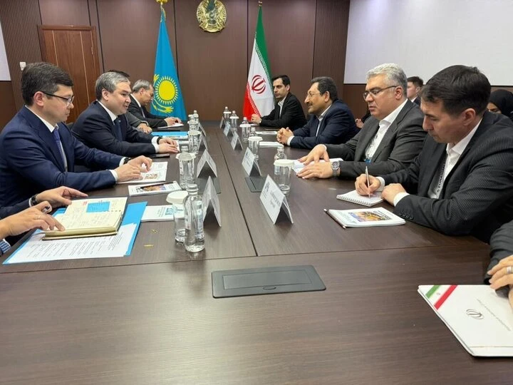 Իրանն ու Ղազախստանը պայմանավորվել են պարզեցնել համատեղ արդյունաբերական նախագծերի ֆինանսավորումը