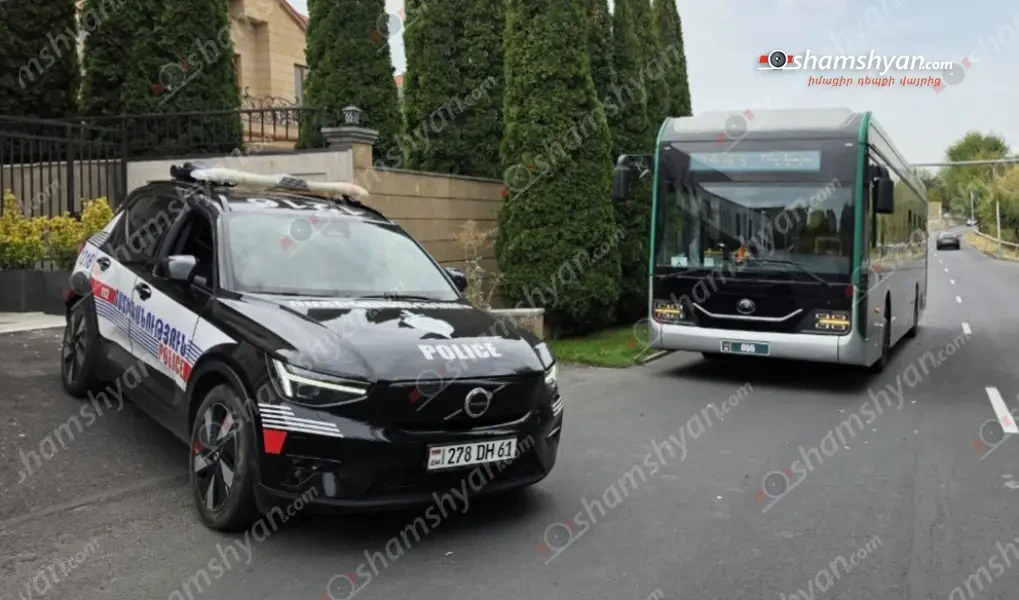 Երևանում թիվ 4 երթուղու տրոլեյբուսը բախվել է գազատար խողովակին․ սկսվել է գազի արտահոսք
