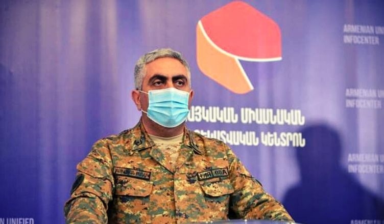 ՀՀ ՊՆ ներկայացուցիչ Արծրուն Հովհաննիսյանի ԱԳՆ խոսնակ Աննա Նաղդալյանի և ԵՊՀ պատմության ֆակուլտետի ուսանող, կամավորական Միքայել Միքայելյան ճեպազրույցը՝ ուղիղ