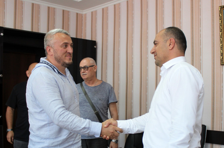 Ալավերդու համայքապետը «Руслет» ընկերության ներկայացուցիչների հետ քննարկել է համայնքային ճոպանուղու վերագործարկմանը վերաբերող հարցեր