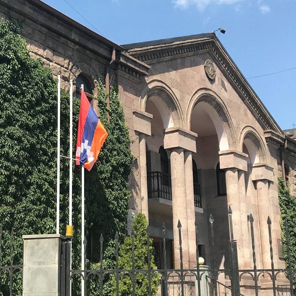 Վաղվանից բոլոր հարցերը կքննարկվեն Արցախի ներկայացուցչության շենքում․ հայտարարություն