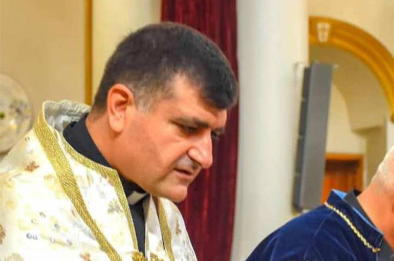 Հայ Կաթողիկե համայնքի հովվապետի ու նրա հոր սպանության պատասխանատվությունը ստանձնել է ԻՊ-ը