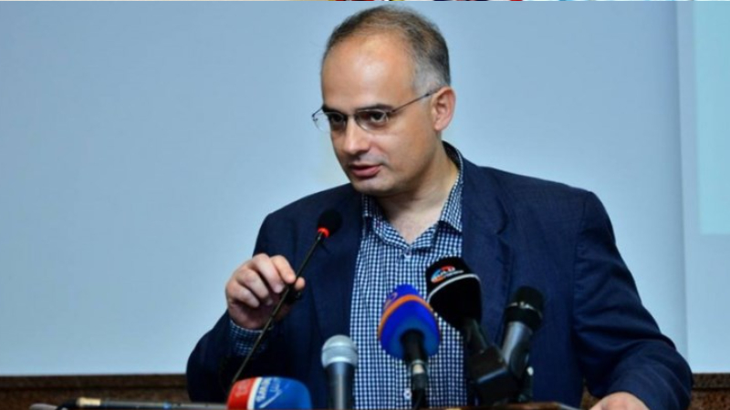 Աշոտյանի հետ անհաշտ հակառակորդներ ենք, բայց դա չի նշանակում, որ մենք թույլ կտանք վիշապ սպանողին դառնալ վիշապ. Զուրաբյան