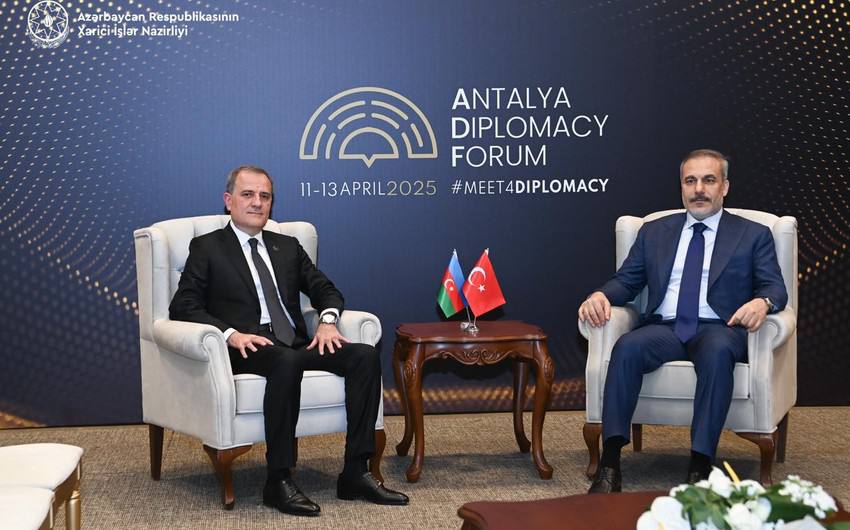 Անթալիայում բանակցություններ են վարել Ֆիդանն ու Բայրամովը