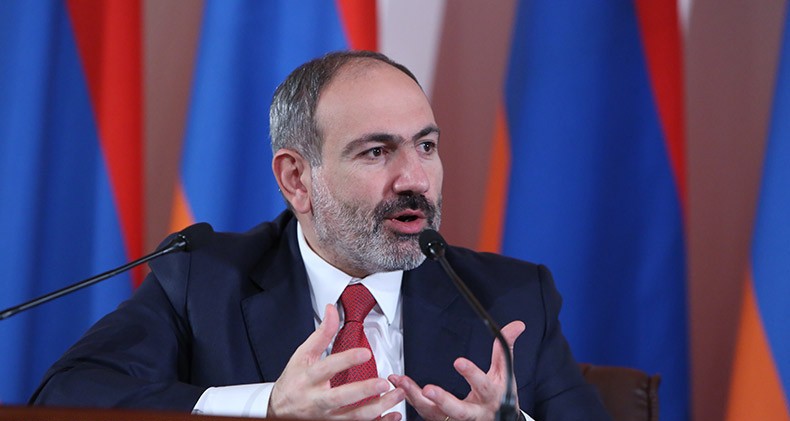 Էդ ո՞վ է էդ մարդը, որը կարող է միայնակ լուծել Արցախի հարցը, ես ուզում եմ իմանալ․ Նիկոլ Փաշինյան