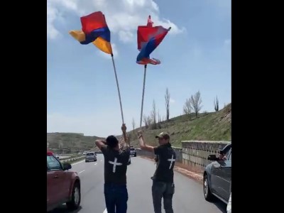Ասպրամ Կրպեյանի գլխավորած երթը հասել է Չարենցավան. այսօրվա վերջնակետը Աբովյանն է (Տեսանյութ)