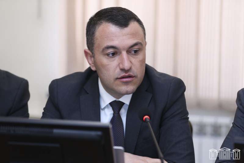 Չեմ հիշում նման բան, որովհետև նման դեպք տեղի չի ունեցել․ Կադաստրի կոմիտեի ղեկավարը՝ Սյունիքից տարածքներ հանձնելու մասին