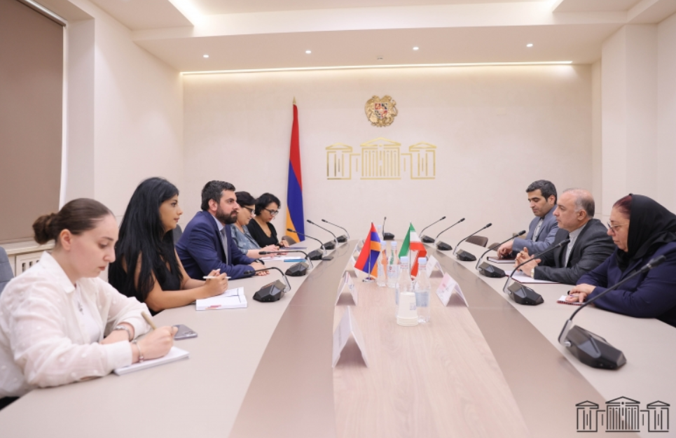Սարգիս Խանդանյանն ու ՀՀ-ում Իրանի դեսպանը քննարկել են Հայաստանի և Իրանի միջև երկկողմ համագործակցության օրակարգը