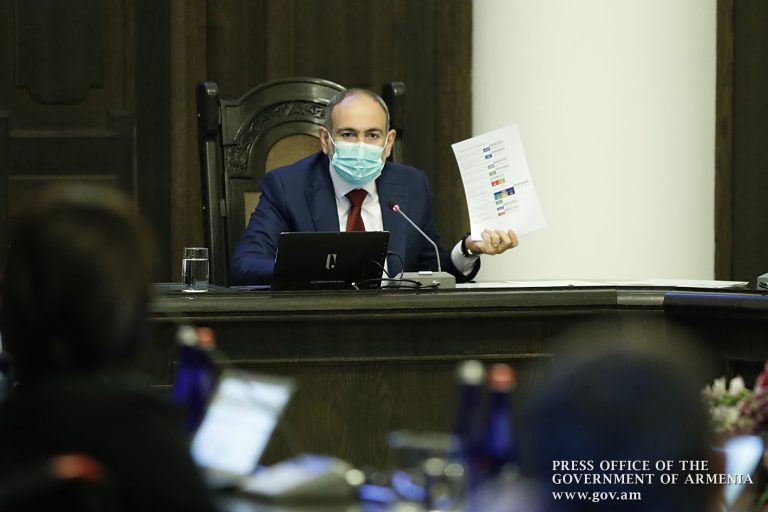 Վարչապետը պաշտոնից ազատեց իր խորհրդականին
