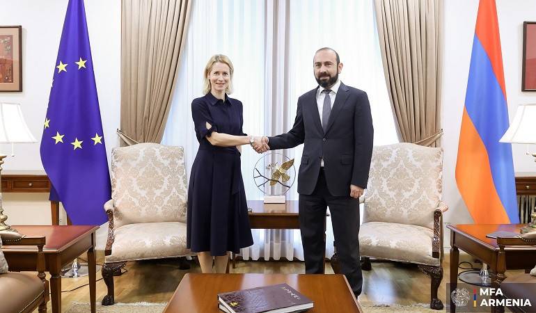 ՀՀ ԱԳՆ-ի հետ քննարկում ենք, թե էլ ինչպես կարող է ԵՄ-ն աջակցել ՀՀ-ին, որպեսզի նախընտրած ուղղին չփոխվի