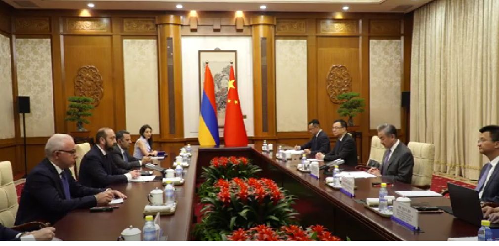 Մենք պատրաստ ենք Հայաստանի հետ ամրապնդել մեր բարեկամությունը. Չինաստանի ԱԳ նախարար