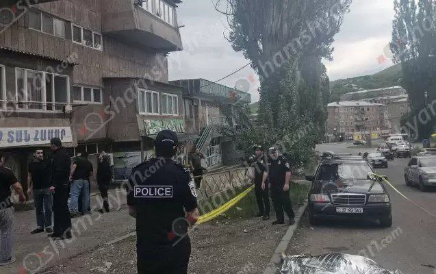 Վանաձորում որդին մորը պատուհանից դուրս է նետել, ապա ինքն է նետվել ցած