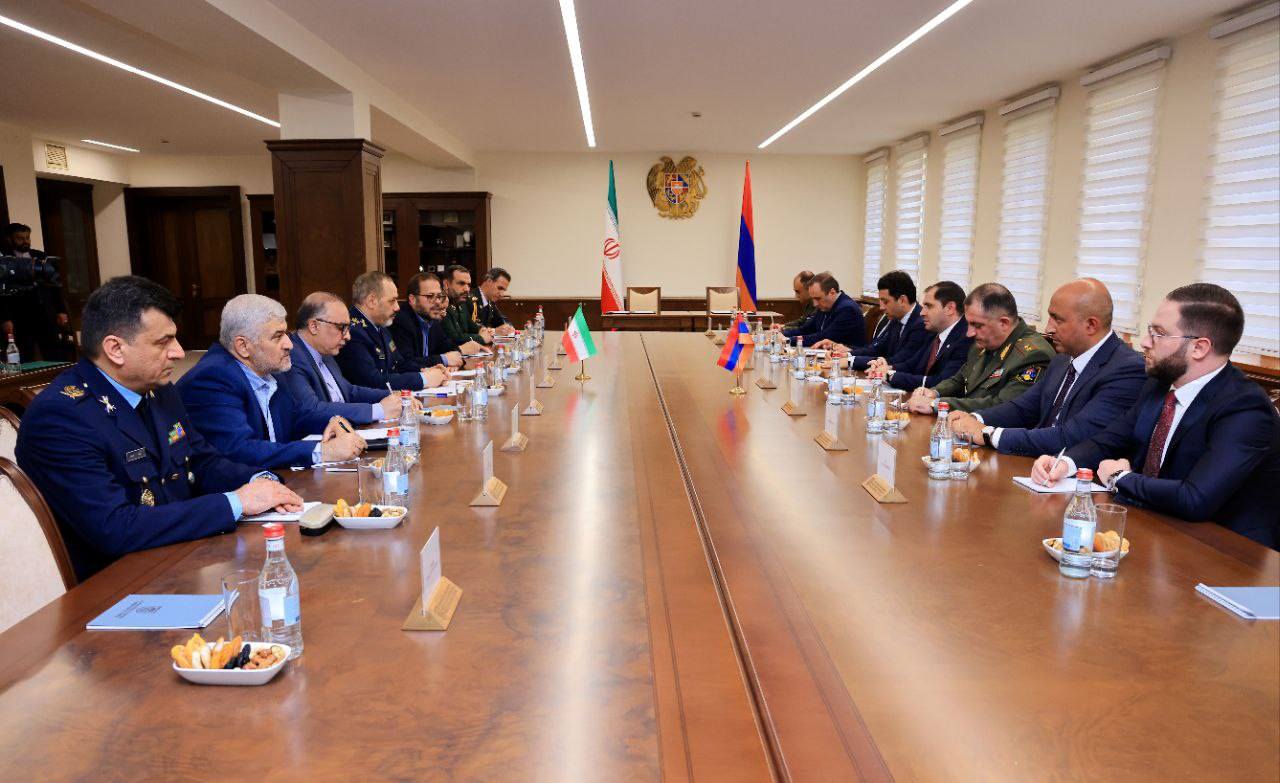 Պապիկյանն ու իրանցի գեներալն անդրադարձել են տարածաշրջանային անվտանգությանն առնչվող մի շարք հարցերի