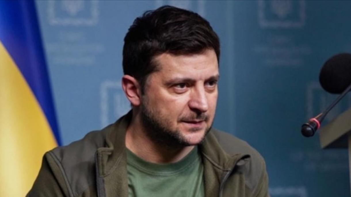 Зеленский: Россия нанесла жестокий удар по гипермаркету в Харькове, там могли находиться более 200 человек