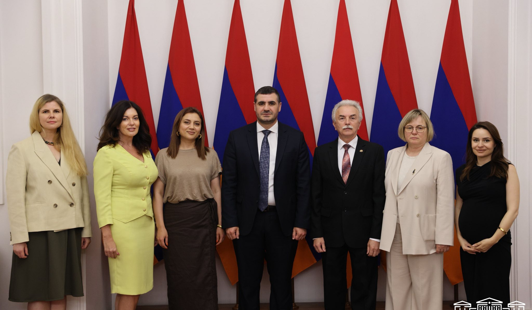 Հայ պատգամավորները Լատվիա-Հայաստան բարեկամական խմբի ղեկավարին ներկայացրել են եվրաինտեգրման ճանապարհին մեր երկրի կողմից իրականացվող քայլերը