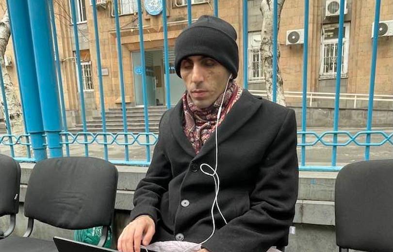 Արցախի ինքնորոշման իրավունքը մեզ համար կարմիր գիծ է, որից մենք որեւէ միլիմետր նահանջ չենք անելու. Բեգլարյան