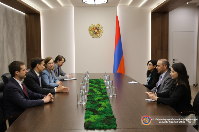 Արմեն Գրիգորյանն ու ԱՄՆ Պետքարտուղարի փոխտեղակալը քննարկել են տարածաշրջանային անվտանգային իրավիճակ
