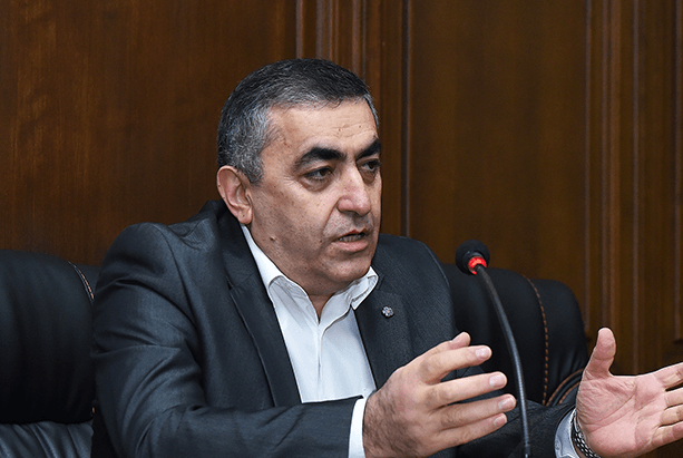 Մենք պետք է պահպանենք Արցախի ժողովրդի հետ վերադառնալու իրավունքը. Արմեն Ռուստամյան