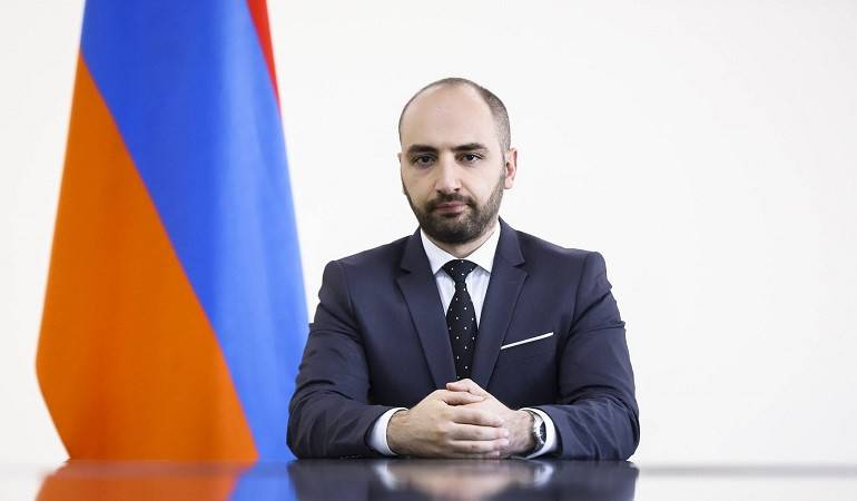 МИД РА находится в постоянном контакте с различными международными структурами для решения проблем, возникших в результате сложившегося в НК гуманитарного кризиса: Унанян