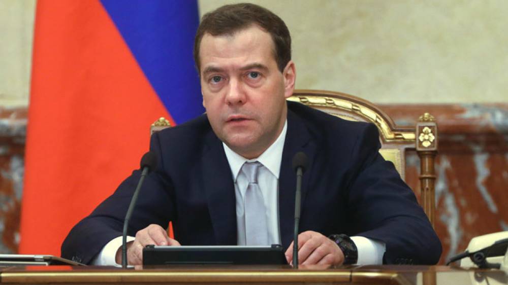 Մեդվեդևը խոսել է նիկոտին պարունակող չծխվող խառնուրդների՝ ԵՏՄ-ում արգելքի անհրաժեշտության շուրջ