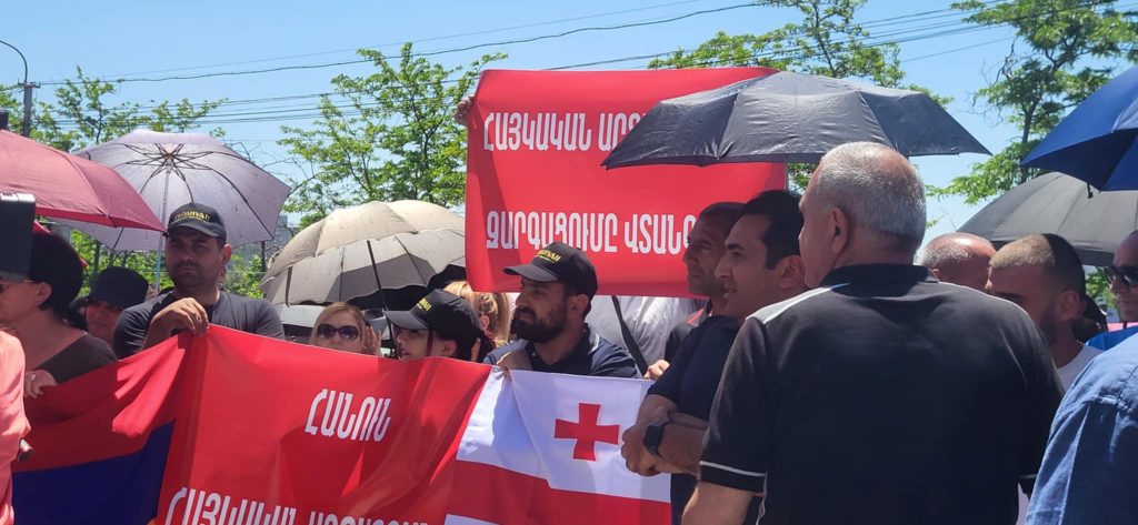 «Կառավարությունից ասել են, որ խնդիրը շատ կարճ ժամանակում կլուծվի». կոնյակագործների ակցիան ավարտվեց