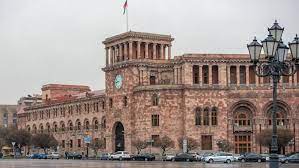 Վարչապետի աշխատակազմը՝ մեկ անձից գնումների մեծ սիրահար. «Ժողովուրդ»