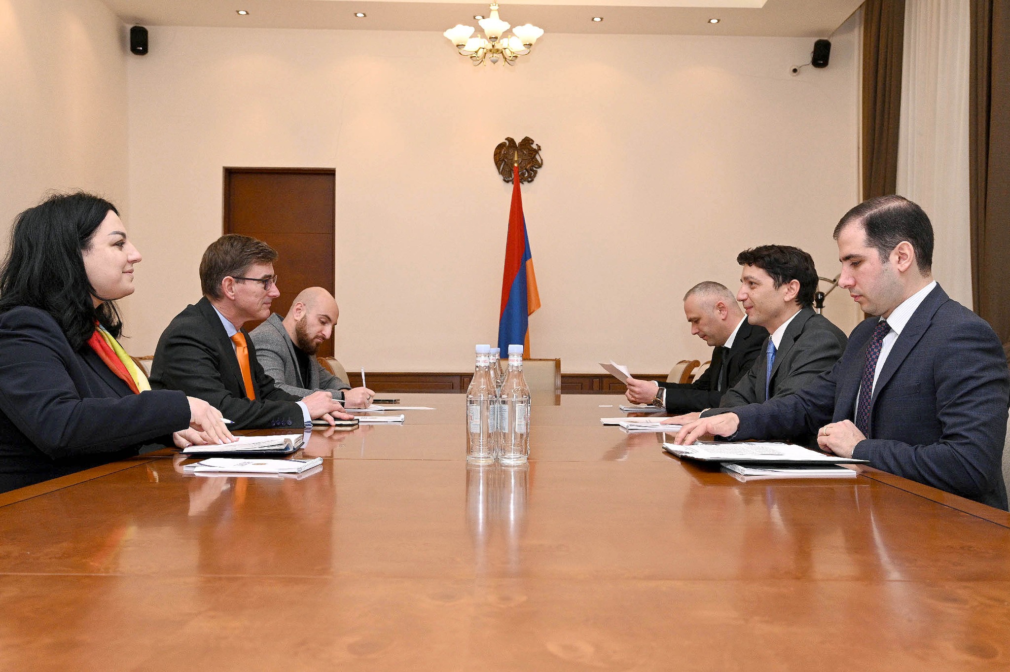 Ֆինանսների նախարարը Նիդերլանդների դեսպանի հետ քննարկել են փորձի փոխանակման հարցը