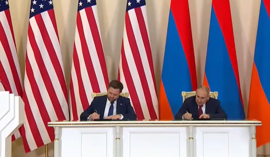 США впервые объявляют о крупной продаже военных технологий Армении — разведывательных беспилотников V-BAT на $11 млн: Вэнс