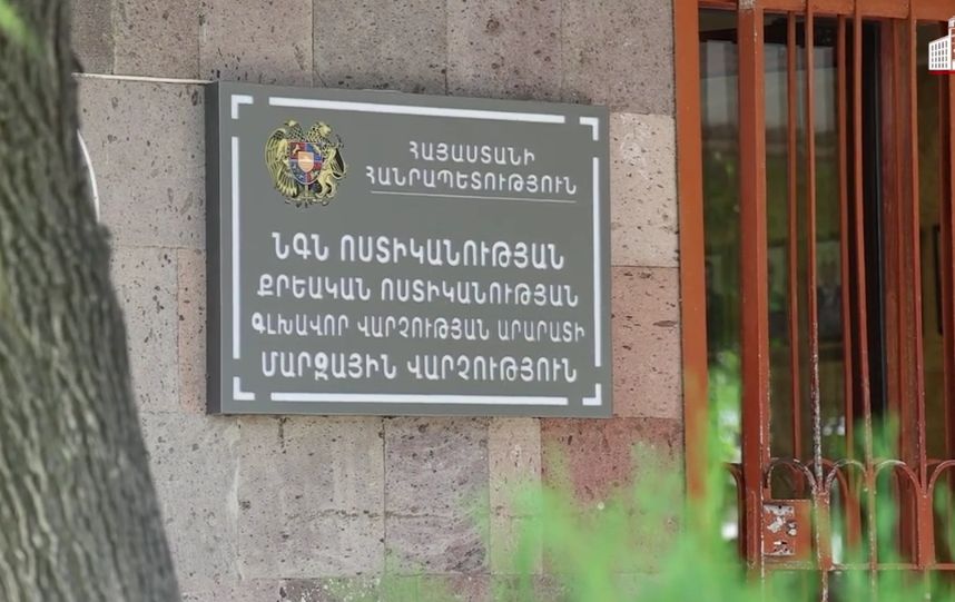 Քրեական ոստիկանները բնակարանային գողության մեջ կասկածվողներին ձերբակալեցին հանցափաստով
