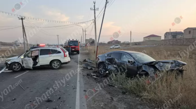 Զովունիում բախվել են «Mazda 6»-ն ու «Honda»-ն
