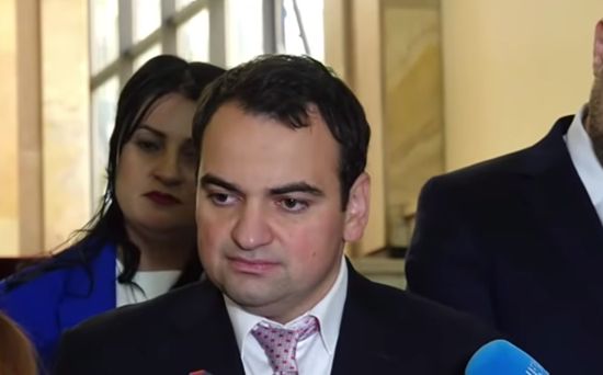 Չենք ընդունի «ալիևյան սահմանադրությունը». Նարեկ Կարապետյան