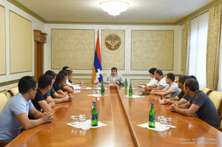 ԱՀ նախագահի գլխավորությամբ քննարկվել են վիրավոր ազատամարտիկների սոցիալական խնդիրները