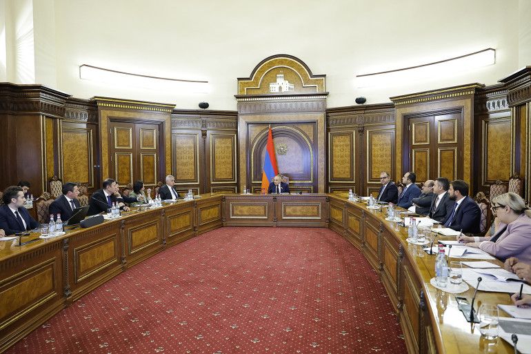 Փաշինյանի գլխավորությամբ քննարկվել են շինարարության որակի տեխնիկական հսկողության ինստիտուցիոնալ բարեփոխումներին վերաբերող հարցեր