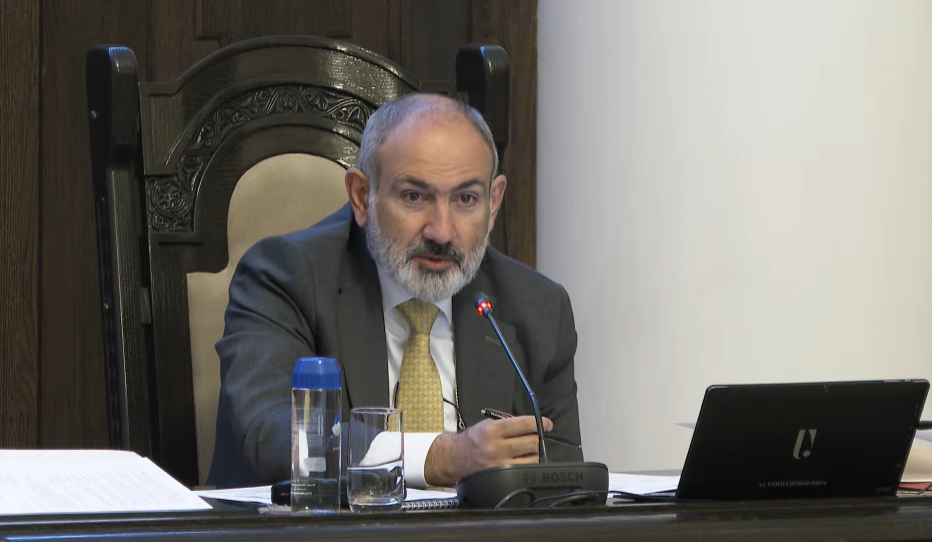 Էլեկտրական շարժիչով ավտոմեքենաներ ներմուծելիս քաղաքացիներն էլի ԱԱՀ չեն վճարի, բայց կվճարեն մաքսային տուրք. Փաշինյան