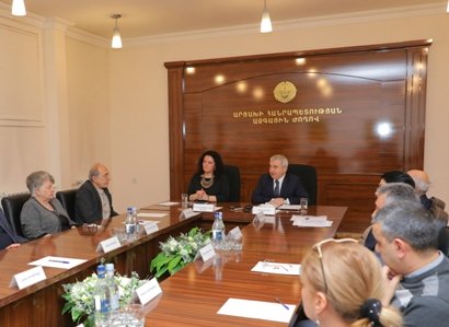 «Ցեղասպանությունն ազգային քաղաքականություն է». քննարկում Արցախի ԱԺ-ում՝ Բաքվի ջարդերի 30-րդ տարելիցին նվիրված