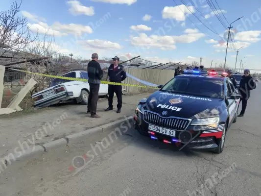 Ողբերգական դեպք Արարատի մարզում․ 61-ամյա վարորդը «ՎԱԶ 2106» վարելիս հանկարծամահ է եղել և բախվել բնակչի տան ցանկապատին