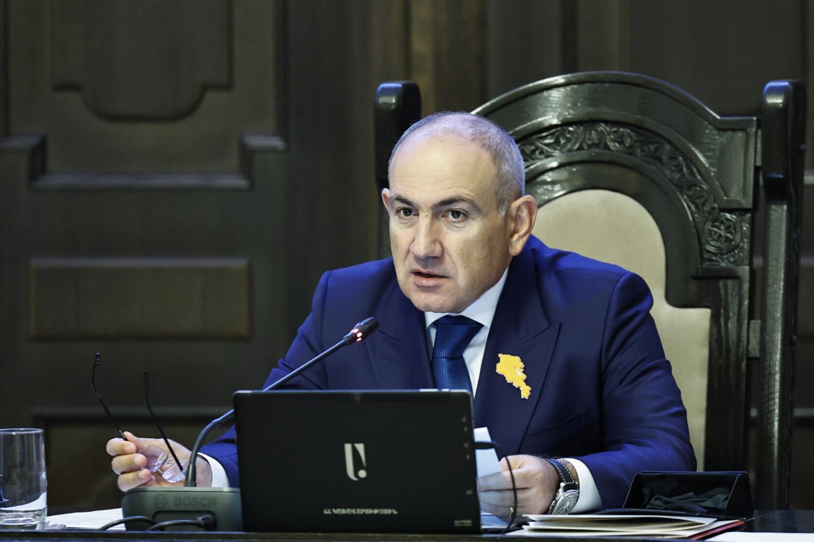Լուծումը այնպիսին պետք է լինի, որ սահմանի երկու կողմերում անկլավներ/էքսկլավներ չլինեն. և՛ Հայաստանում, և՛ Ադրբեջանում այս ըմբռնումը ավելի առարկայանում է. Փաշինյան