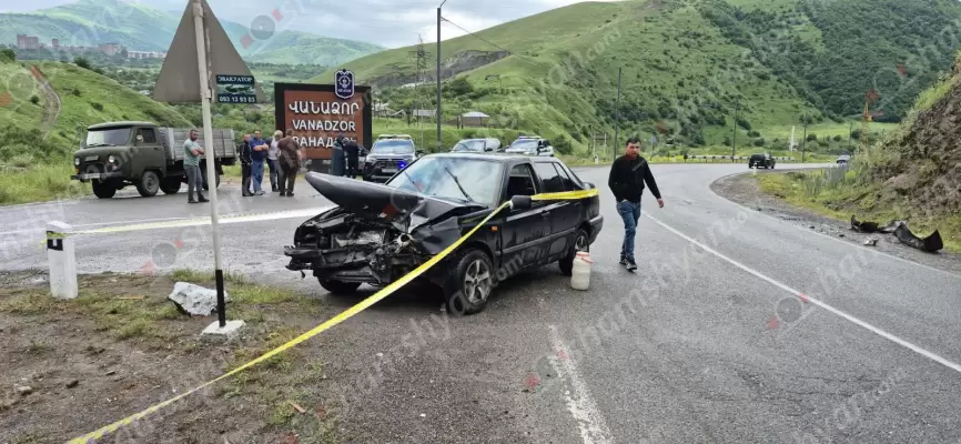 Վանաձոր-Ալավերդի ավտոճանապարհին բախվել են «Opel Astra»-ն և «Volkswagen»-ը․ կա վիրավոր