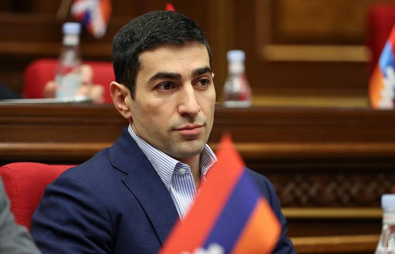 Բա ինչի՞ Արմեն Գրիգորյանի, Ղարիբ Բաբայանի, մյուսների դեպքում չեն ասում՝ դե մարդ է, այլ տանում էին կալանքի.Լևոն Քոչարյան