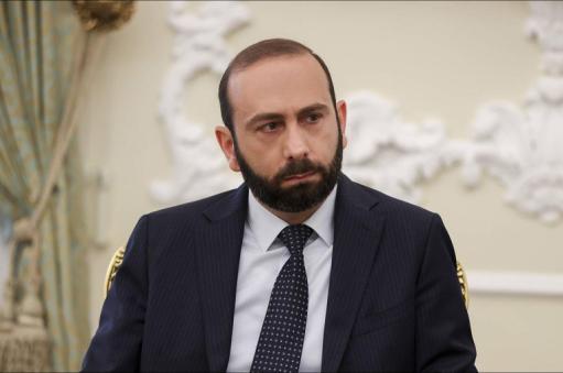 Глава МИД Армении выразил соболезнование в связи с жертвами от наводнений в Индии