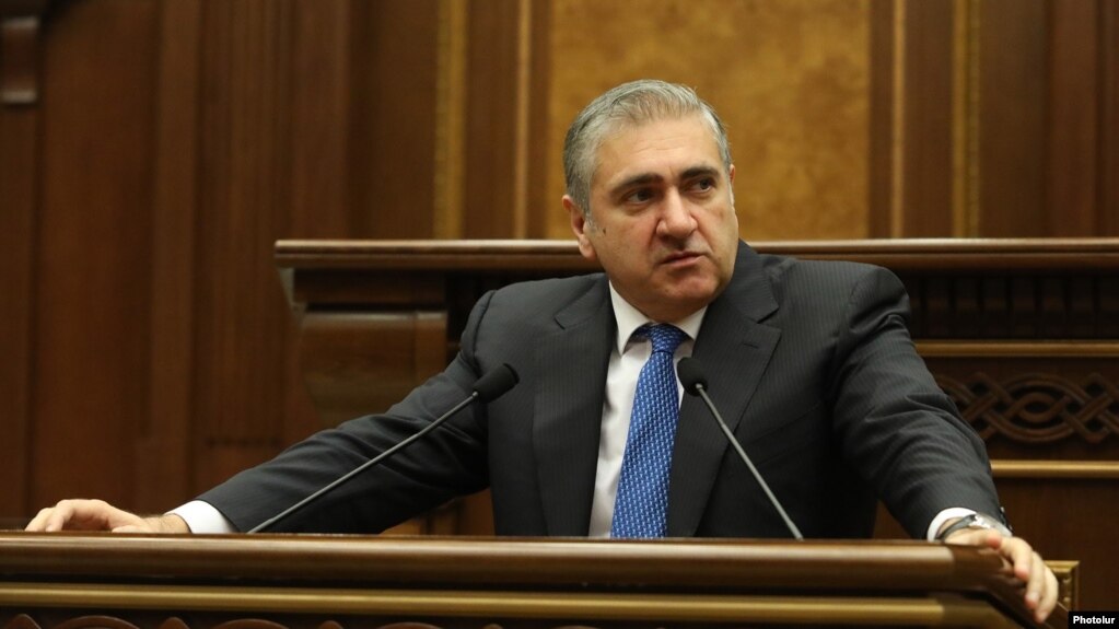 Ներսից այս պառակտումը բացառապես արտաքին թշնամիների քաղաքական օրակարգից բխող քաղաքականություն է․ Արթուր Խաչատրյան