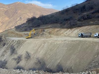 Աղվանի-Լծեն ավտոճանապարհի 20-րդ կմ-ն քարաթափման հետևանքով դարձել է միակողմանի երթևեկելի