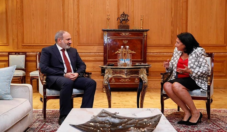 Նիկոլ Փաշինյանը և Սալոմե Զուրաբիշվիլին ընդգծել են հայ-վրացական հարաբերությունների հետագա զարգացման կարևորությունը
