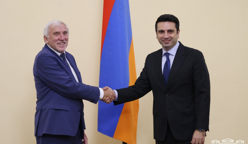 Հայաստանն ակնկալում է Չեխիայի աջակցությունը վիզաների ազատականացման շուրջ երկխոսության մեկնարկի հարցում. Ալեն Սիմոնյան