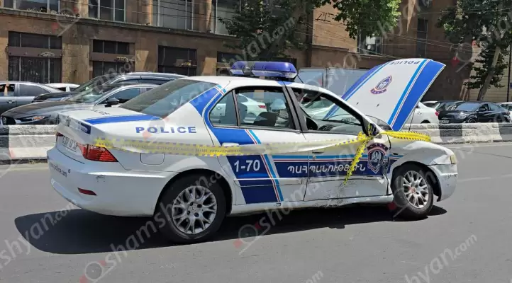 Հյուսիսային պողոտայում առևանգել են ոստիկանական համարանիշերով ավտոմեքենան, ապա խաչմերուկում վթարի ենթարկվել. առևանգողը դիմել է փախուստի
